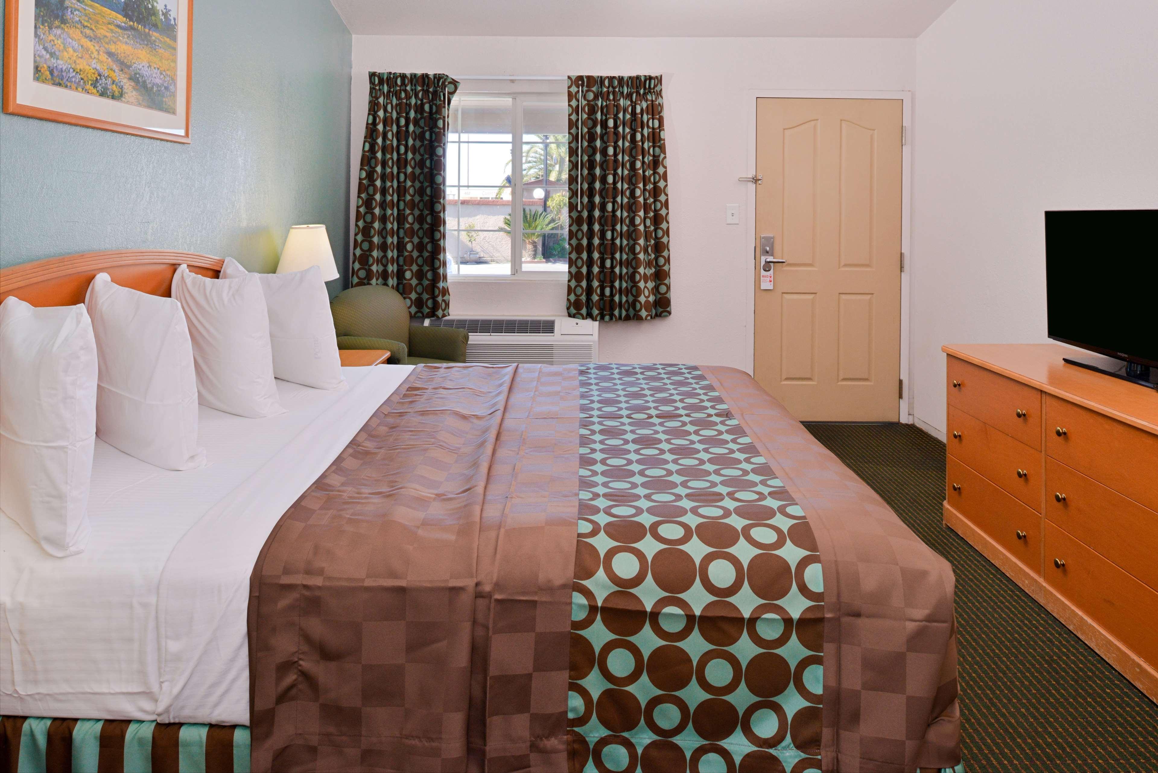 Americas Best Value Inn Los Banos Exteriér fotografie