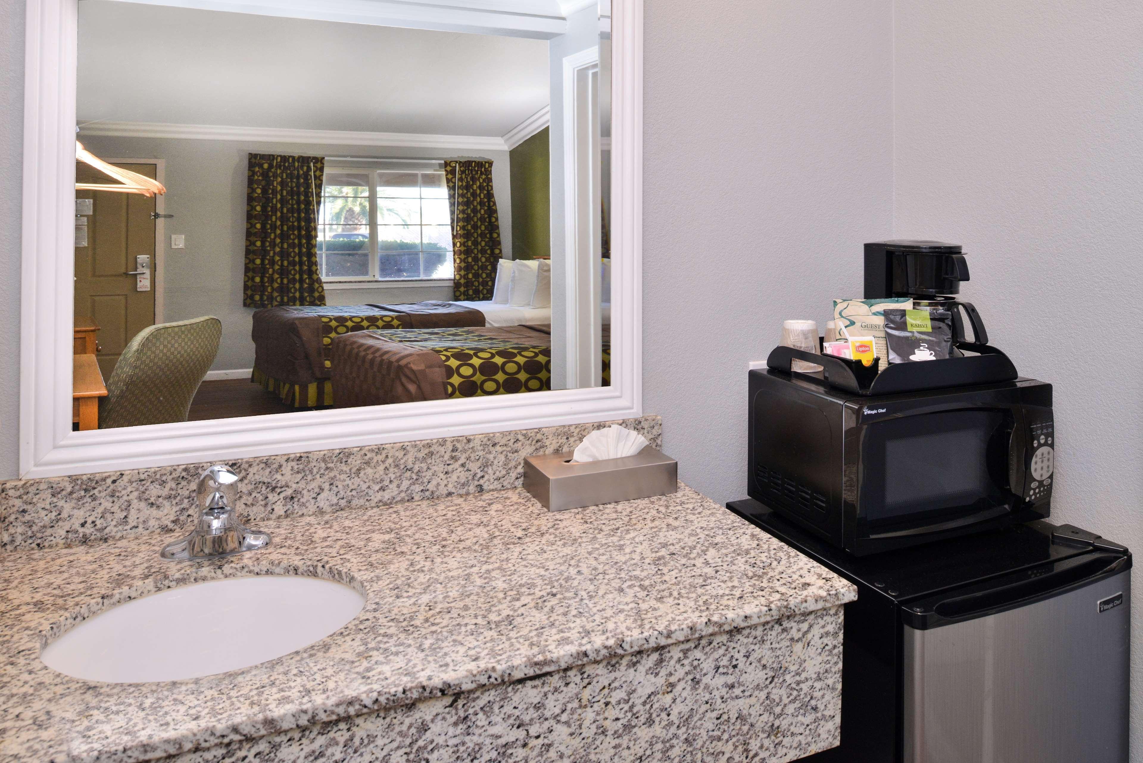 Americas Best Value Inn Los Banos Exteriér fotografie